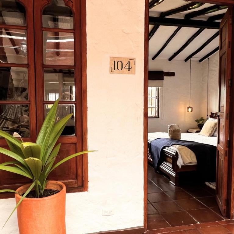 La Franchesca Hotel Boutique - Deluxe King Room - 3