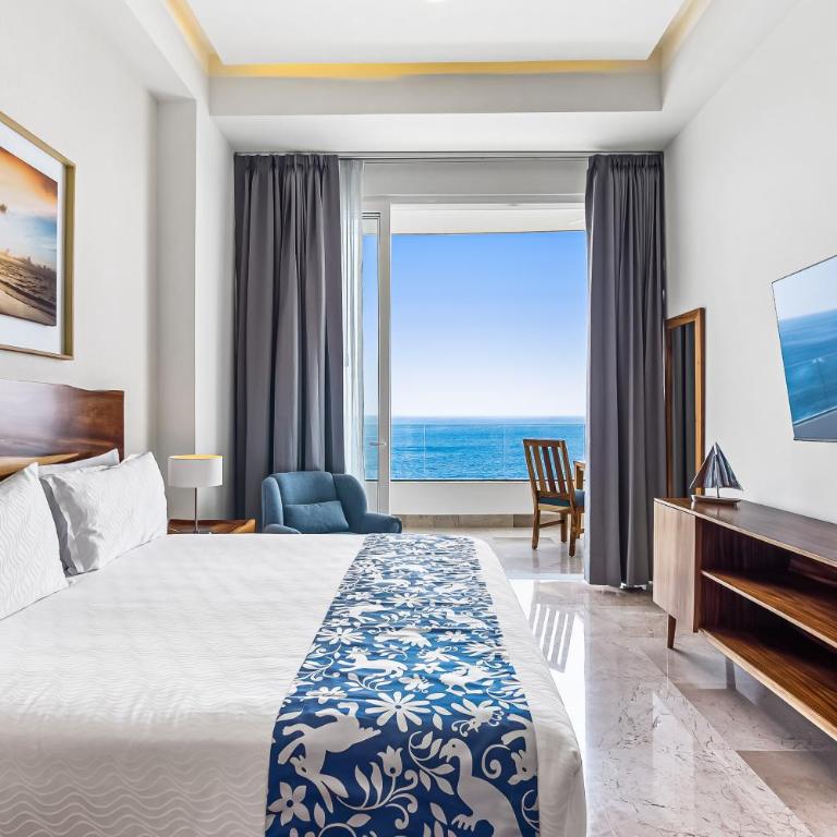 Luxury bayfront condo with amazing views, pool & spa - Casa - 16