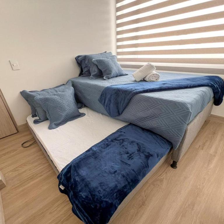 Apartamento nuevo zona cable y estadio con parqueadero - Apartamento de 3 dormitorios - 2