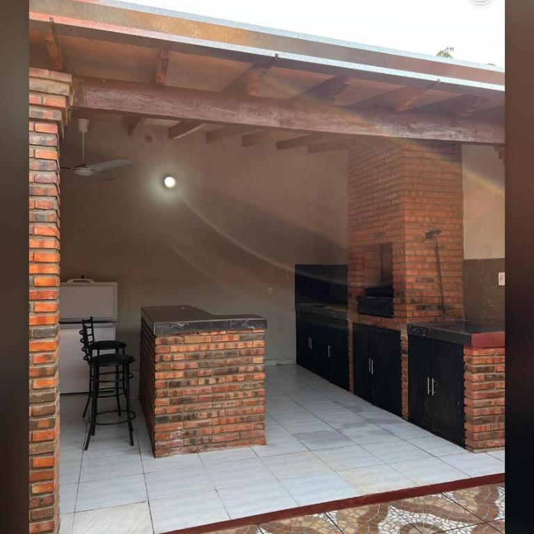 Casa con Piscina en Areguá - Two-Bedroom House - 3