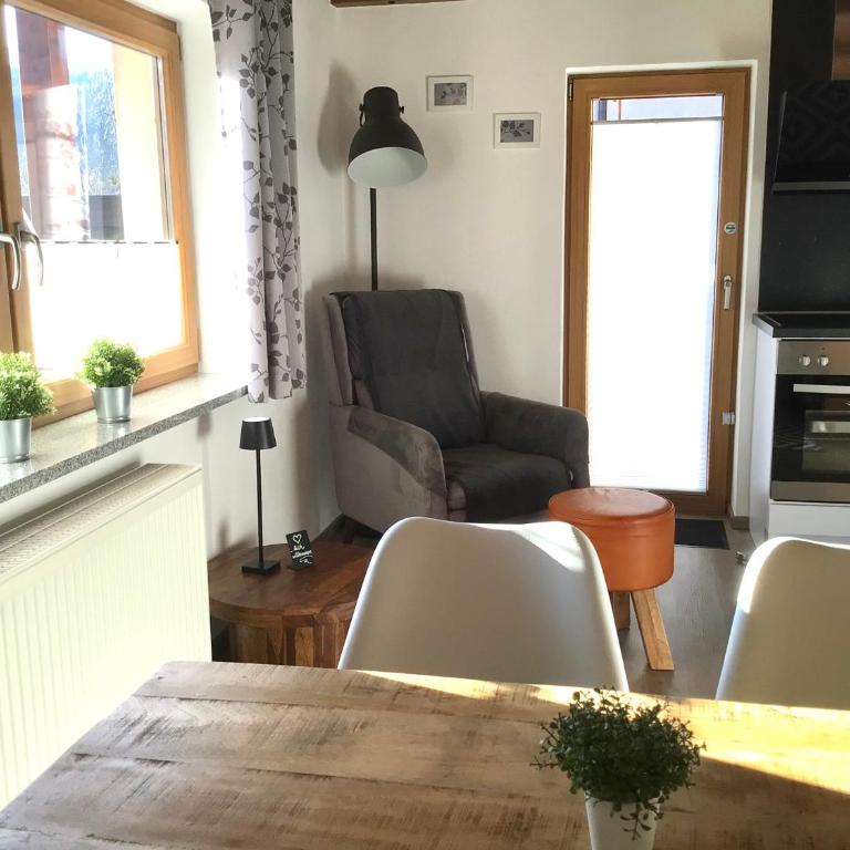 Ferienwohnung Lederhose - Apartment mit Blick auf die Berge - 6