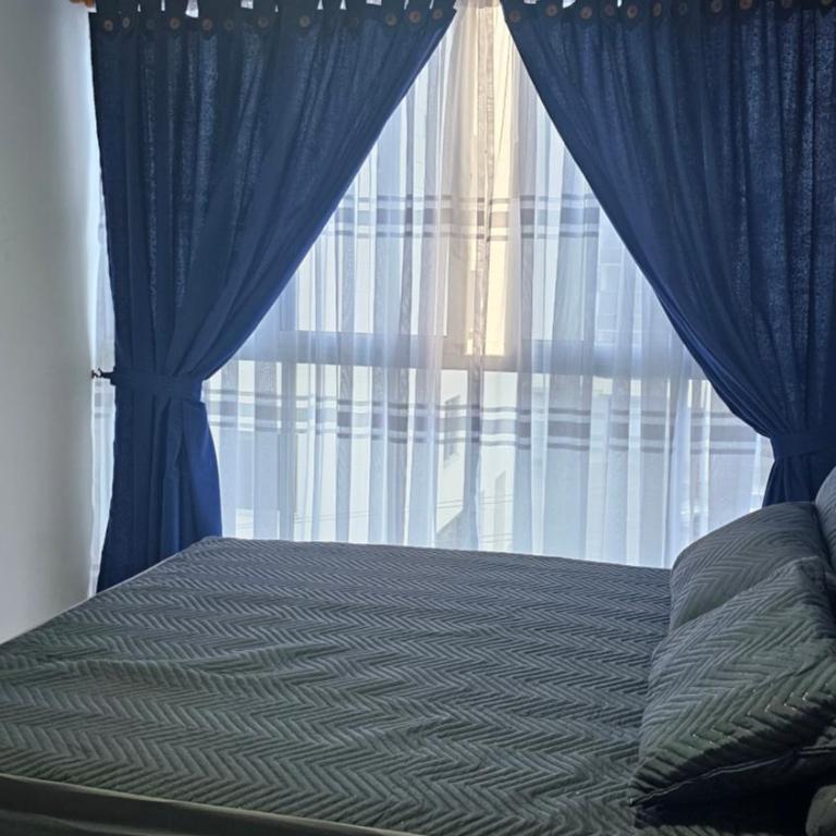 Eco start inn - Three-Bedroom Apartment - 16