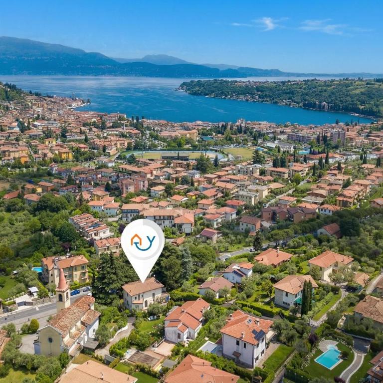 Villa Alberti 900m from Garda lake with Garden - Villa con Vista Giardino - 2