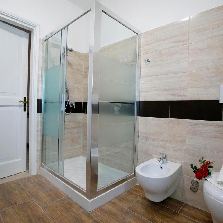 Villa Alberti 900m from Garda lake with Garden - Villa con Vista Giardino - 16