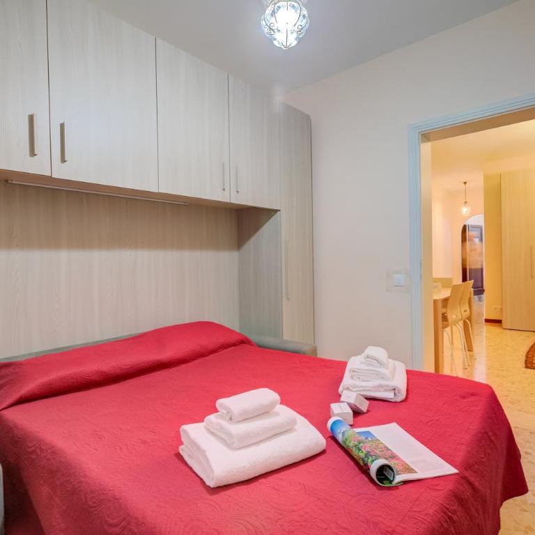 Villa Alberti 900m from Garda lake with Garden - Villa con Vista Giardino - 26