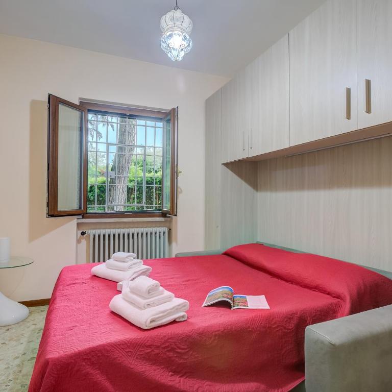Villa Alberti 900m from Garda lake with Garden - Villa con Vista Giardino - 27