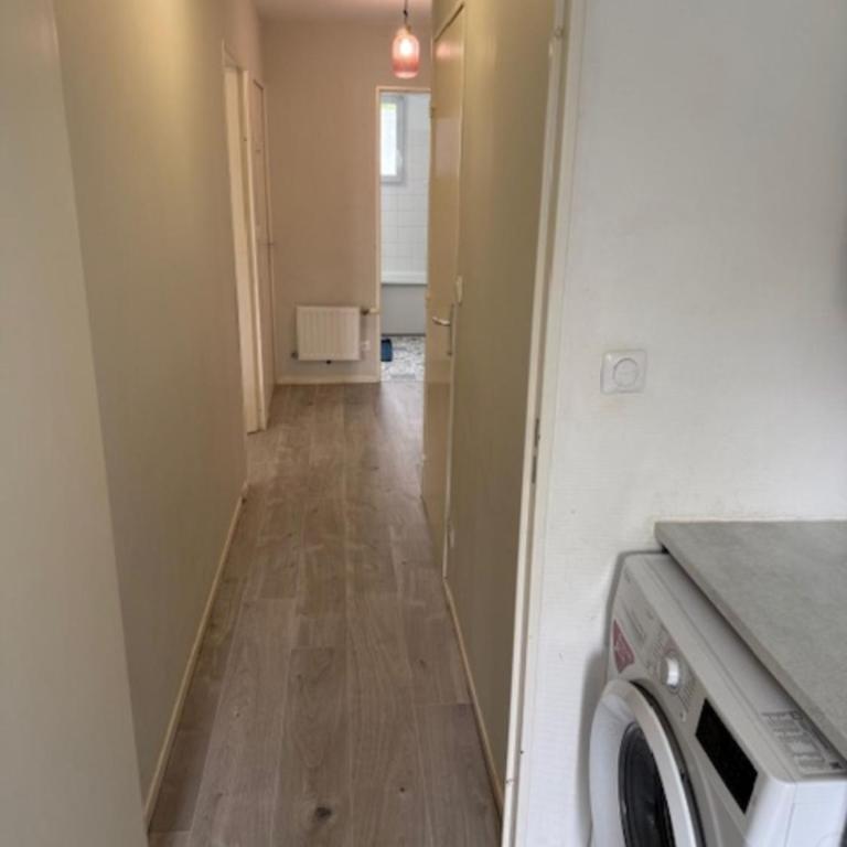 Appart Orleans Gare - Two-Bedroom Apartment with Balcony and Terrace - 13