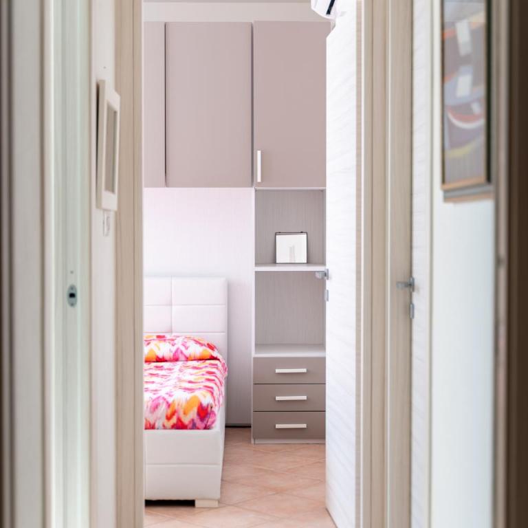 Magic Moments Holidays - Alghero - One-Bedroom Apartment with Balcony - 6