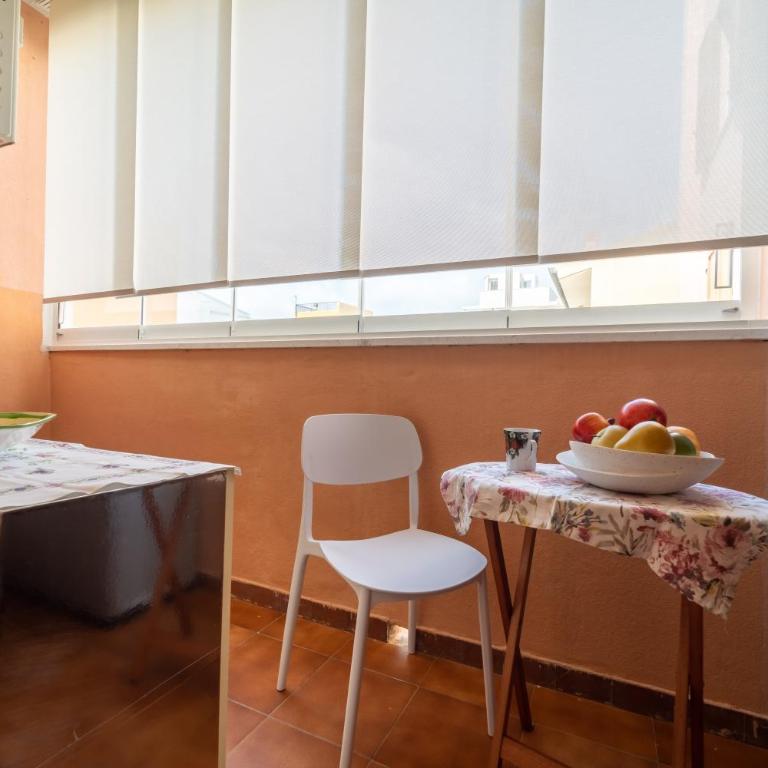 Magic Moments Holidays - Alghero - One-Bedroom Apartment with Balcony - 3