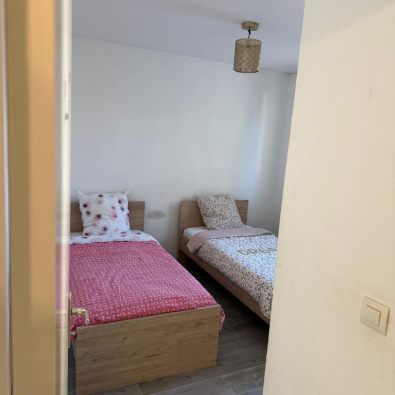 Appart Orleans Gare - Two-Bedroom Apartment with Balcony and Terrace - 43