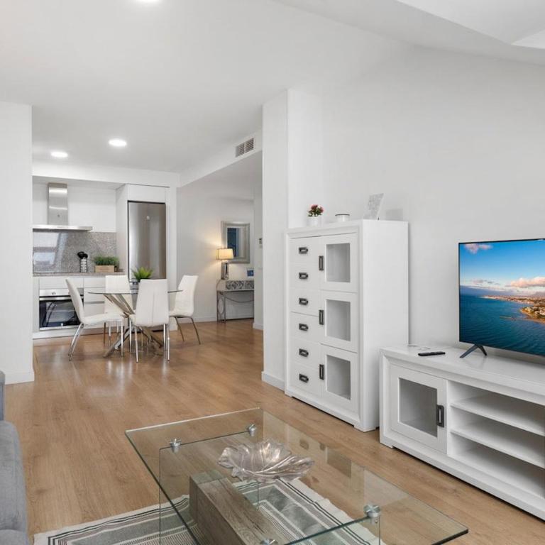 Precioso Ap. - playa Fuengirola - Apartment - 6