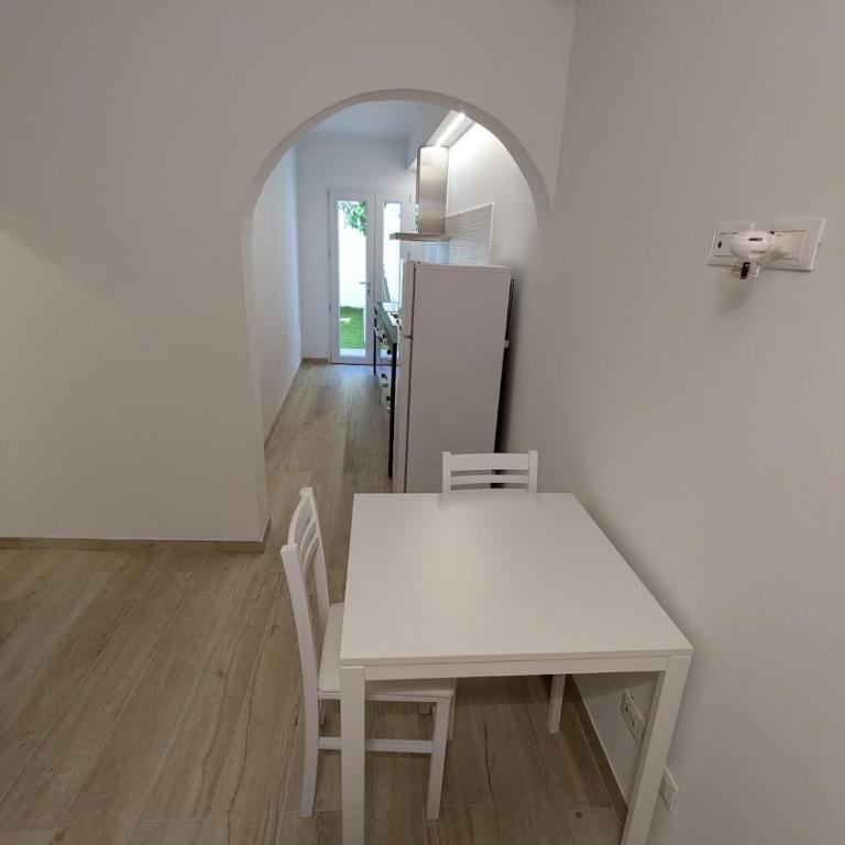 Historic Garden Home - One-Bedroom Apartment - 14