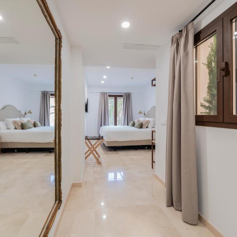 Hotel Boutique Petit París - Suite - 4
