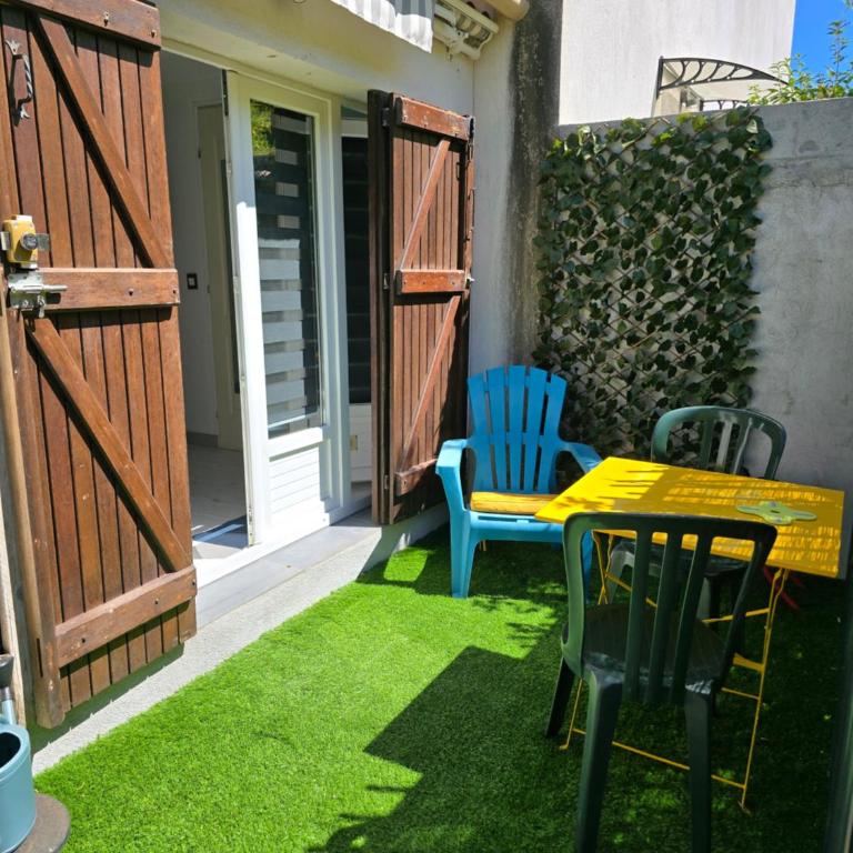 Studette avec terrasse privée - Apartamento de 1 dormitorio - 2