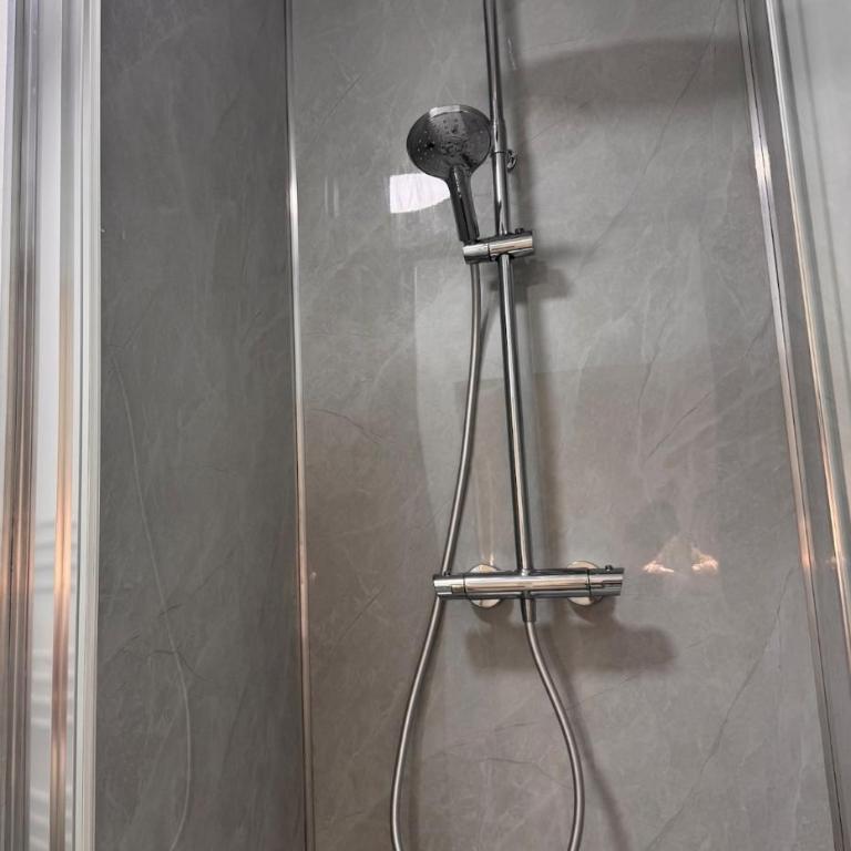 Studio Lumineux et Élégant - Appartement 1 Chambre - 8