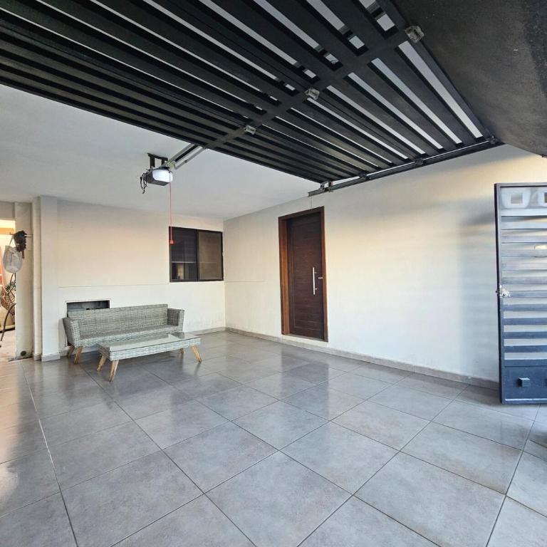 Residencia en Mitras Poniente - Three-Bedroom House - 27
