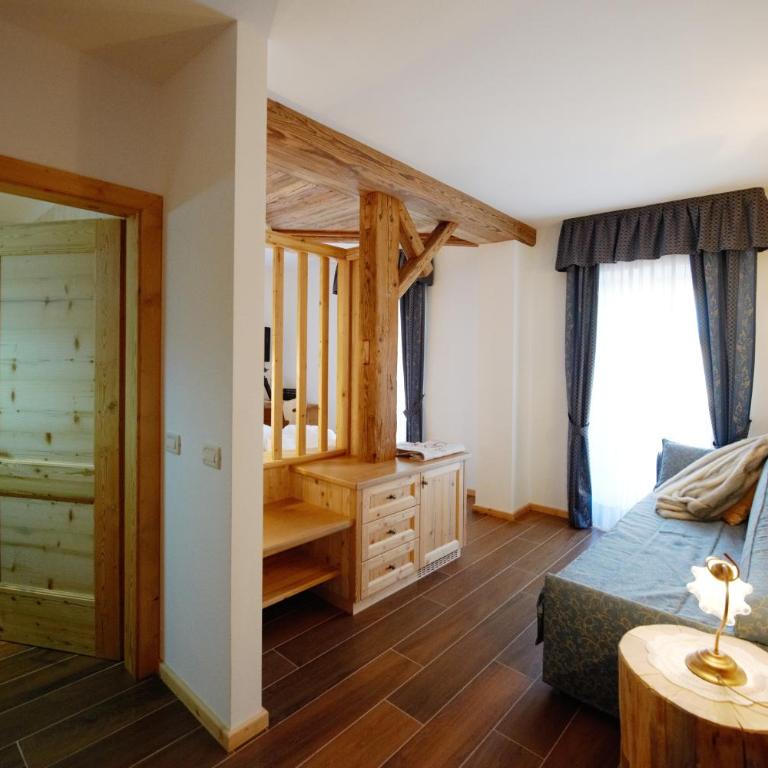 Cavallino Lovely Hotel - Suite con Vista Montagna - 3