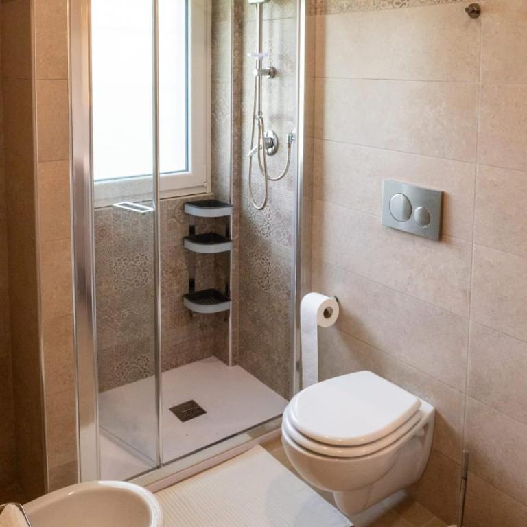 EQM Roma - Queen Room - 5