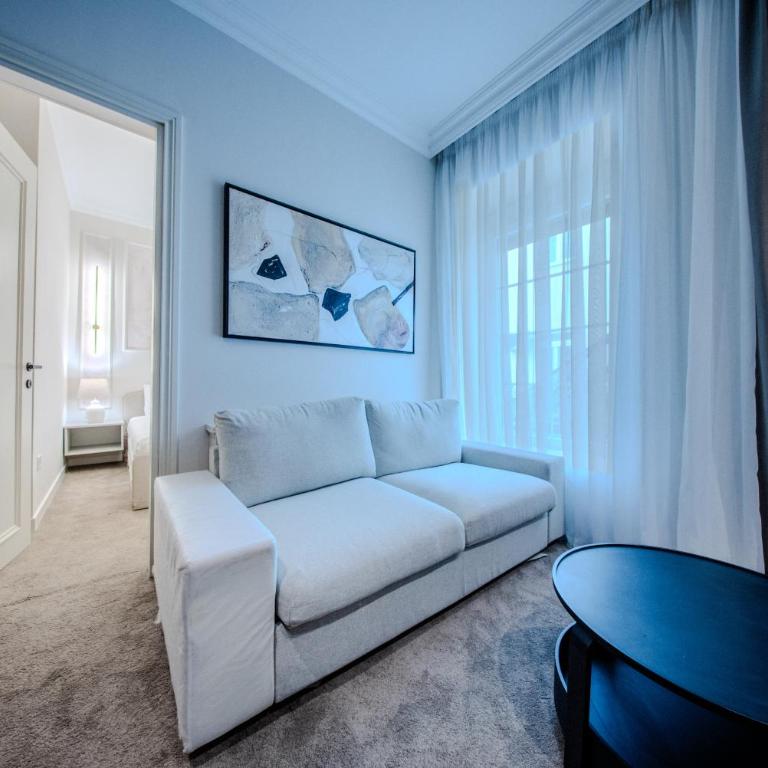 White Gallo Residences - Deluxe One-Bedroom Apartment - 19