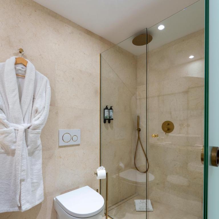 Hotel Boutique Petit París - Habitación Doble con balcón - 5