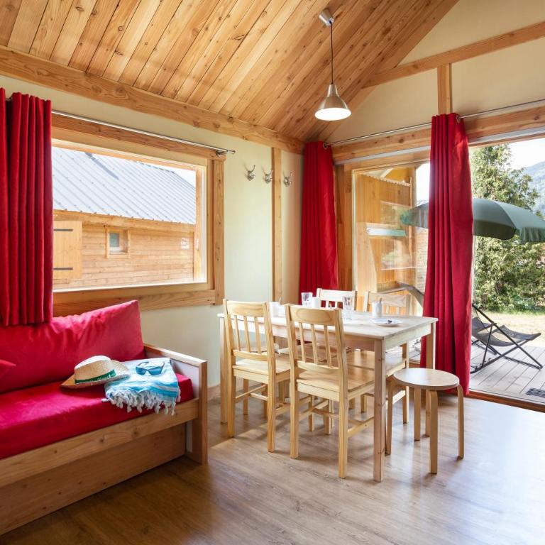 Huttopia Bourg St Maurice - Chalet Supérieur - 10