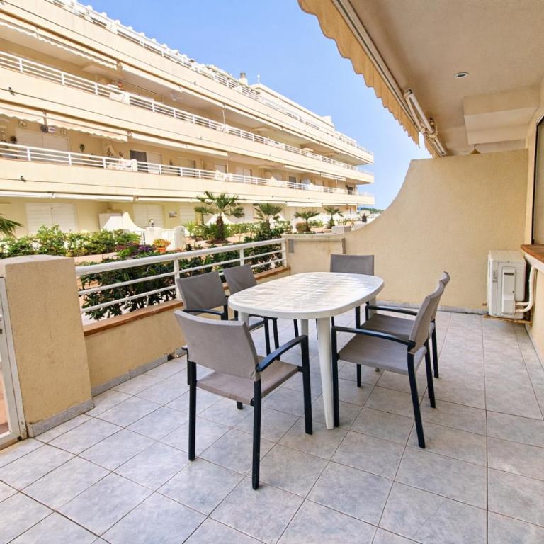 CALA MONTERO Primera linea Playa Cargador ALBERT VILLAS - Apartamento - Planta baja - 6