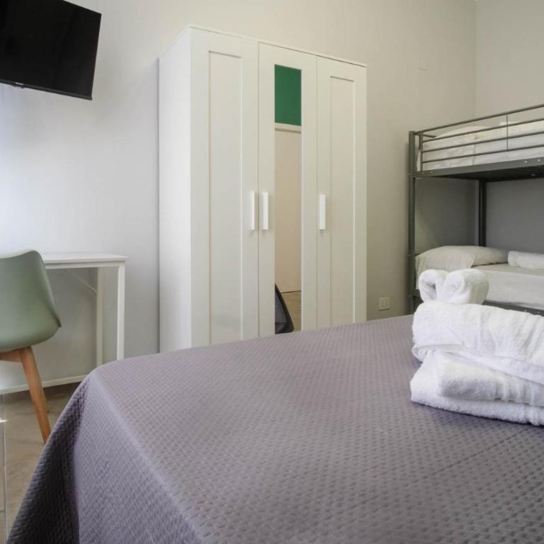 Miggiano21 - Camera Familiare con Bagno Privato - 11