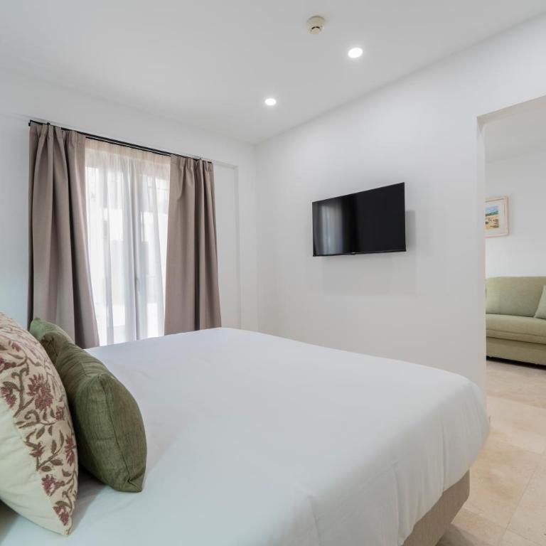 Hotel Boutique Petit París - Habitación Doble Deluxe con balcón - 4