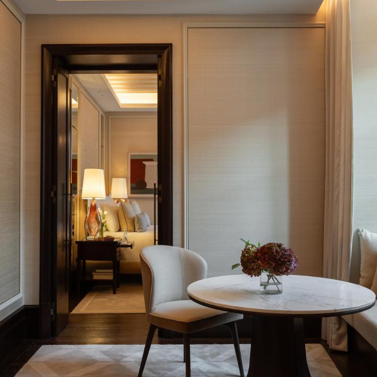 Corinthia Rome - Suite King Deluxe - 4