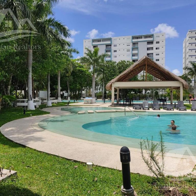 depa premium con alberca, jacuzzi y seguridad 24 horas - Apartamento de 2 dormitorios - 40