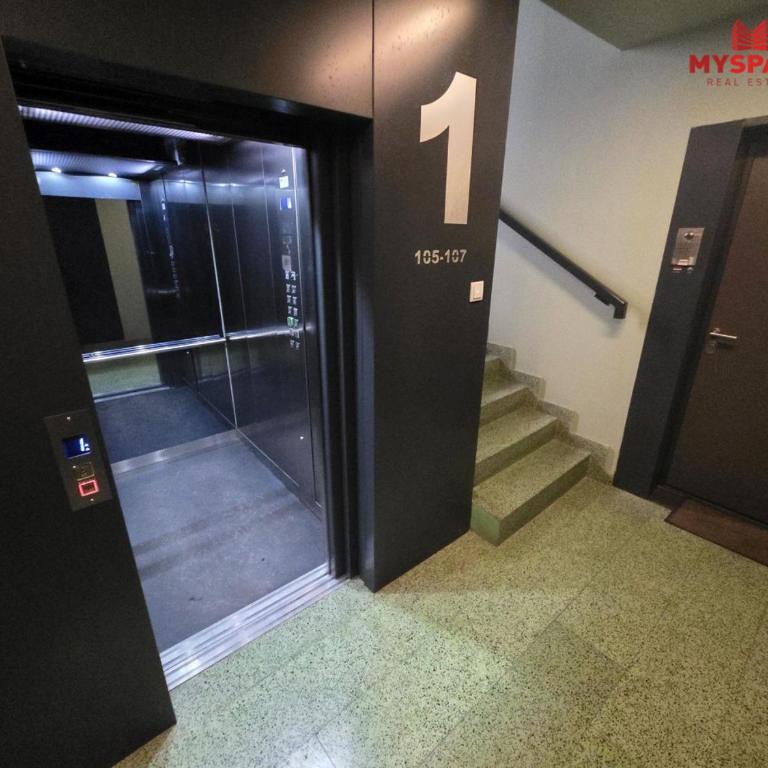 LuxApart Marijin dvor City Centar free parking - Deluks Apartman - 10