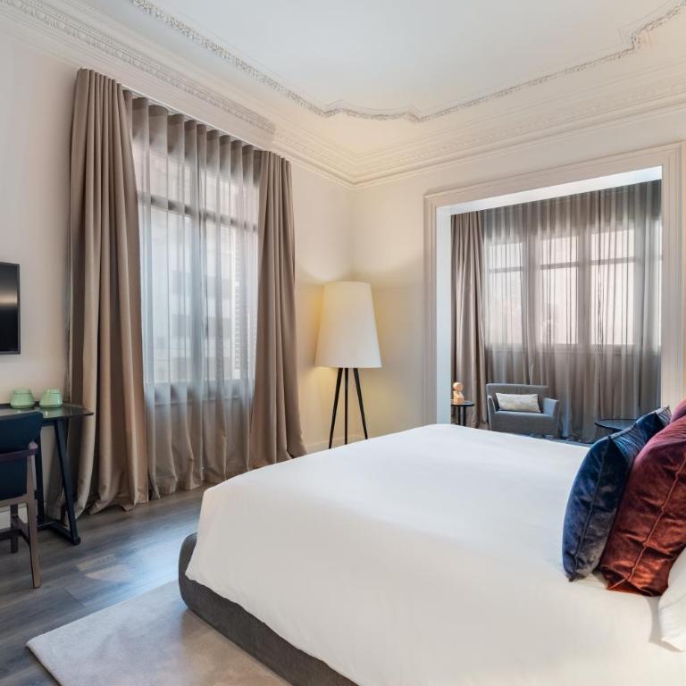 Casagrand Luxury Apartments Barcelona - Superior Five-Bedroom Apartment - 5