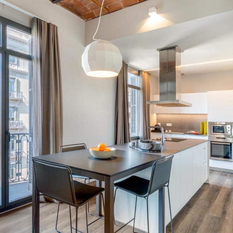 Casagrand Luxury Apartments Barcelona - Superior Five-Bedroom Apartment - 14
