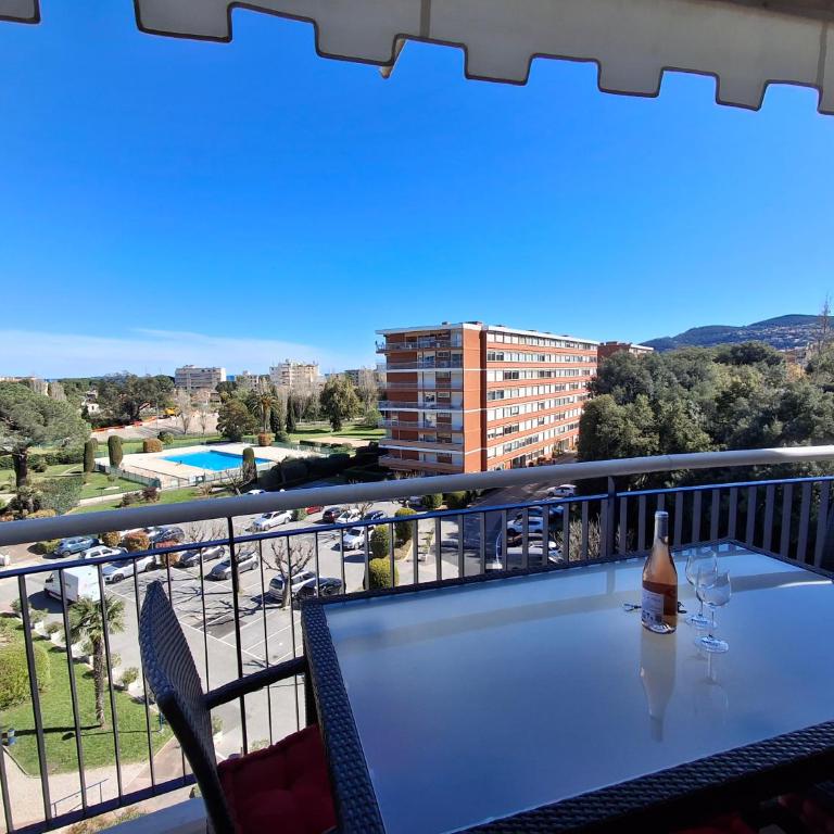 Superbe T3 terrasse et vue mer - Islette du Riou - La Napoule - Appartement 2 Chambres - 11