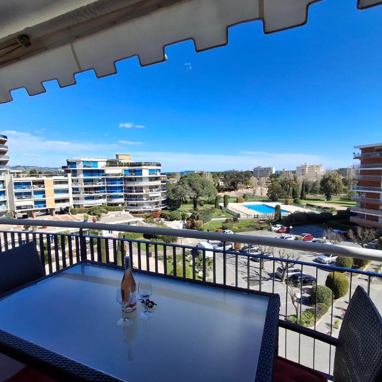 Superbe T3 terrasse et vue mer - Islette du Riou - La Napoule - Appartement 2 Chambres - 12