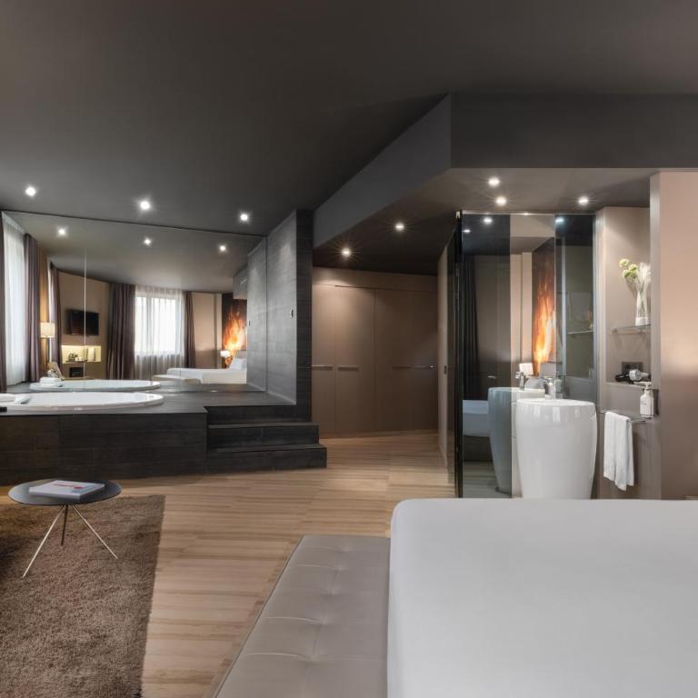 Hotel SB Ciutat Tarragona - Suite con bañera de hidromasaje - 1