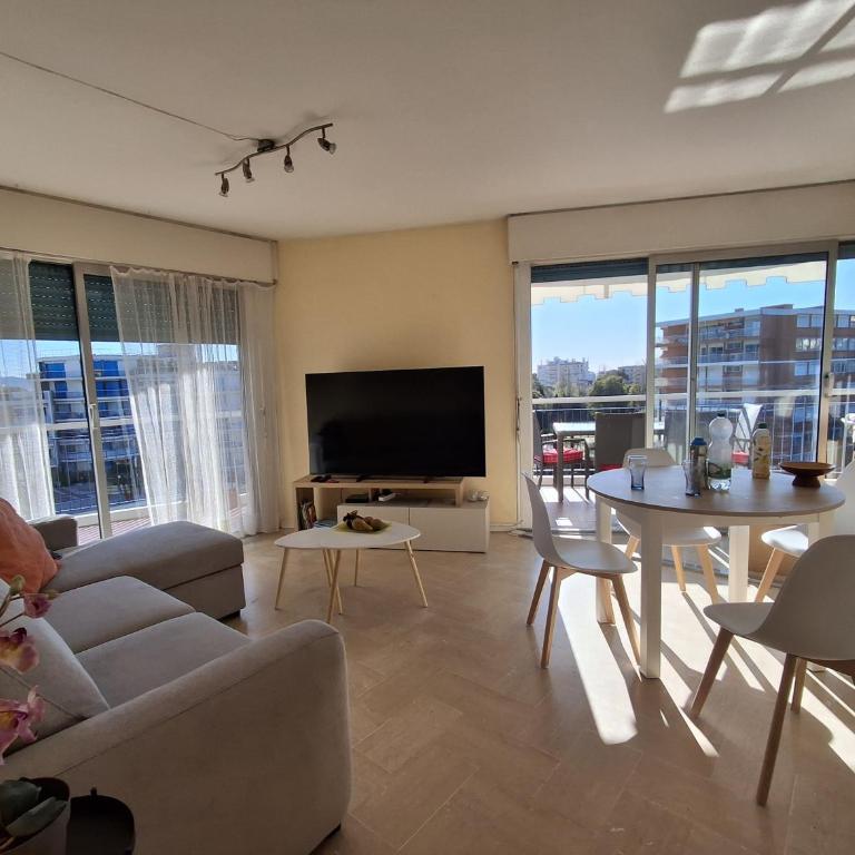 Superbe T3 terrasse et vue mer - Islette du Riou - La Napoule - Appartement 2 Chambres - 15