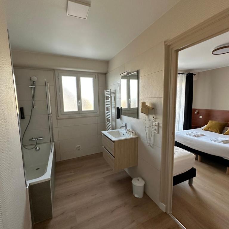 Hotel les Alignements - Chambre Triple Supérieure - 1