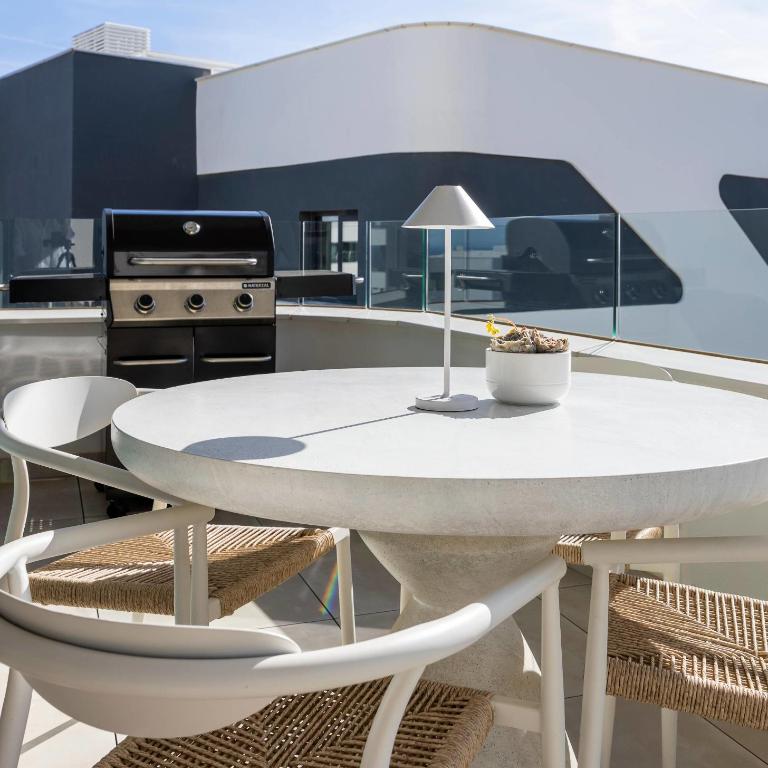 Stylish Luxury Suite with Terrace in Higueron - Apartamento - 13