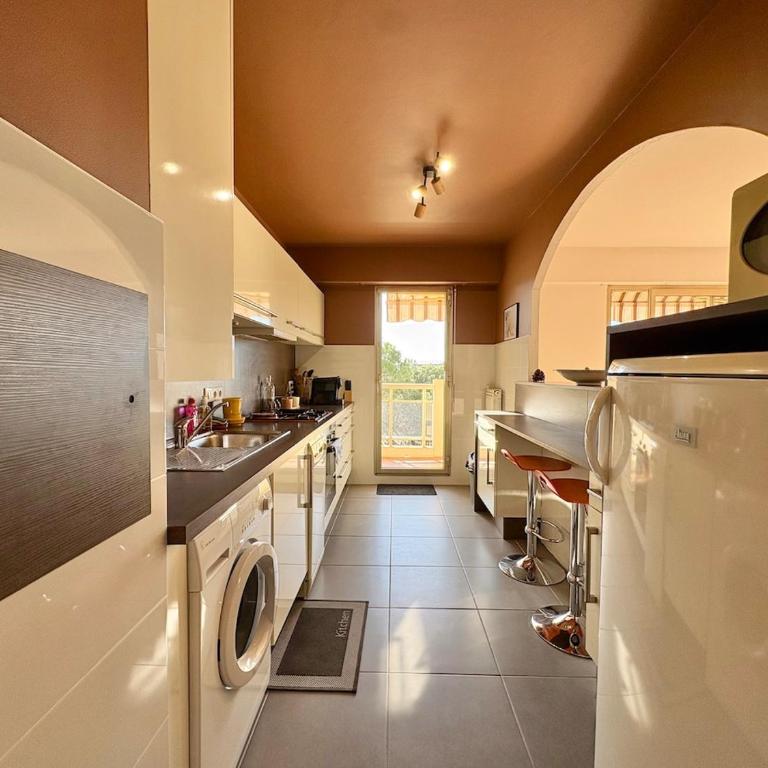 Appartement T3 piscine, parking, proche des plages - Apartment mit 2 Schlafzimmern - 12