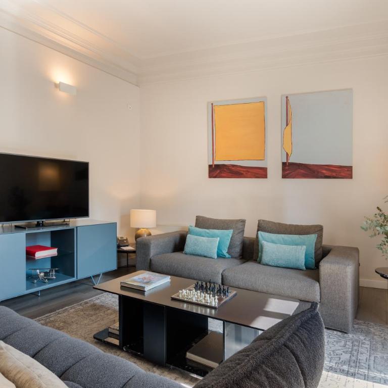Casagrand Luxury Apartments Barcelona - Superior Four-Bedroom Apartment - 17