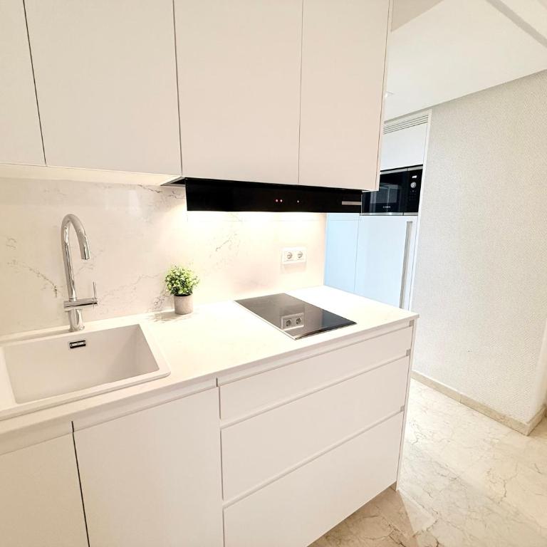 Apartamento La Roca Torremolinos frente al Mar Sinese Design Homes - Apartamento de 1 dormitorio - 16