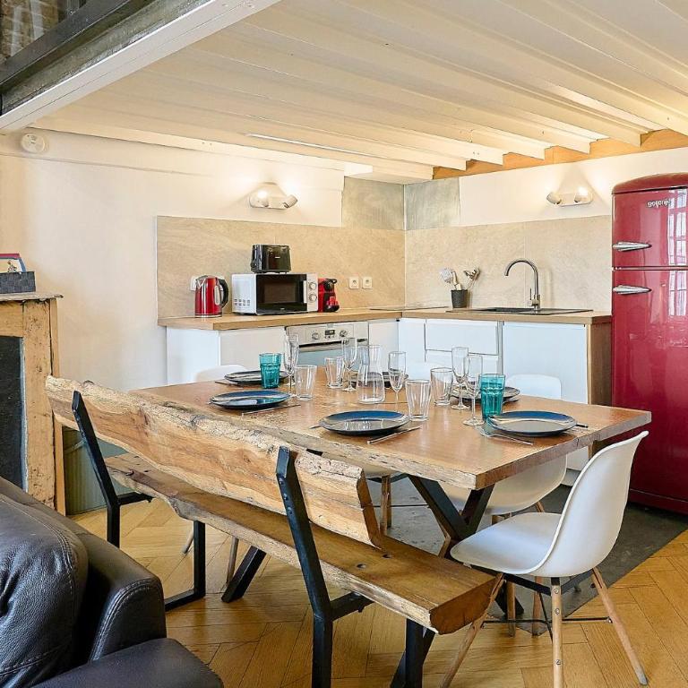Duplex d'architecte avec 3 chambres - Three-Bedroom Apartment - 11
