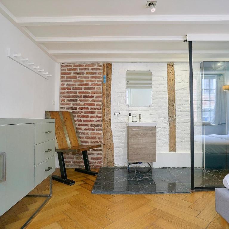 Duplex d'architecte avec 3 chambres - Three-Bedroom Apartment - 18