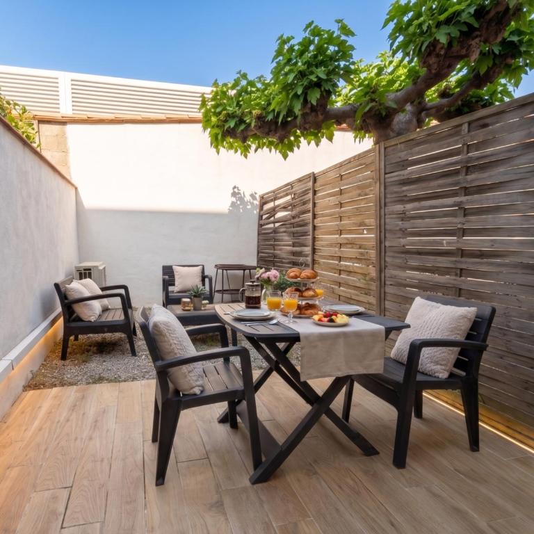 Charmant appart avec jardin privé wifi et clim - proche mer -1 - Apartamento de 1 dormitorio - 2