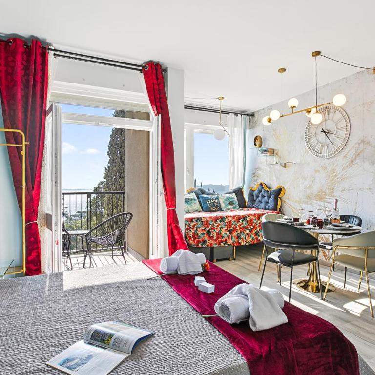 Apartments 125 and 402 - Monolocale con Balcone - 18
