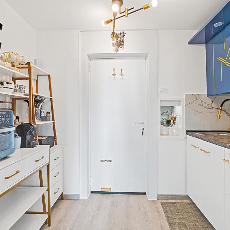 Apartments 125 and 402 - Monolocale con Balcone - 17