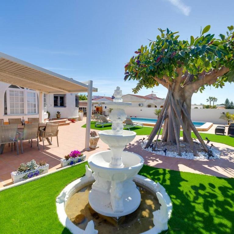 Preciosa villa con piscina, perfecta para familias - Villa con piscina privada - 4