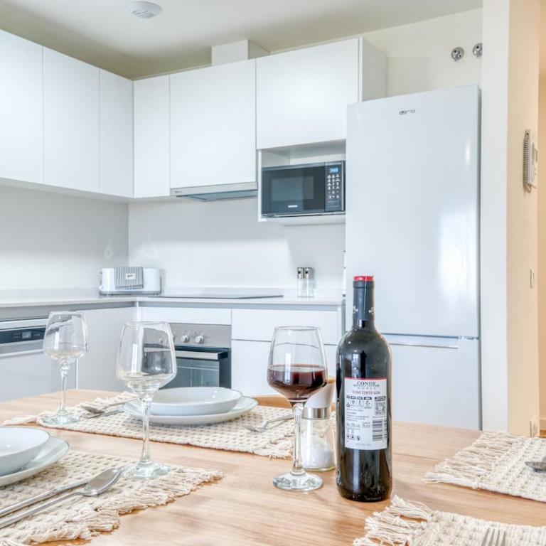Luxury Coastal Apartment Sea Views Pool & Parking - Apartamento de 3 dormitorios - 13
