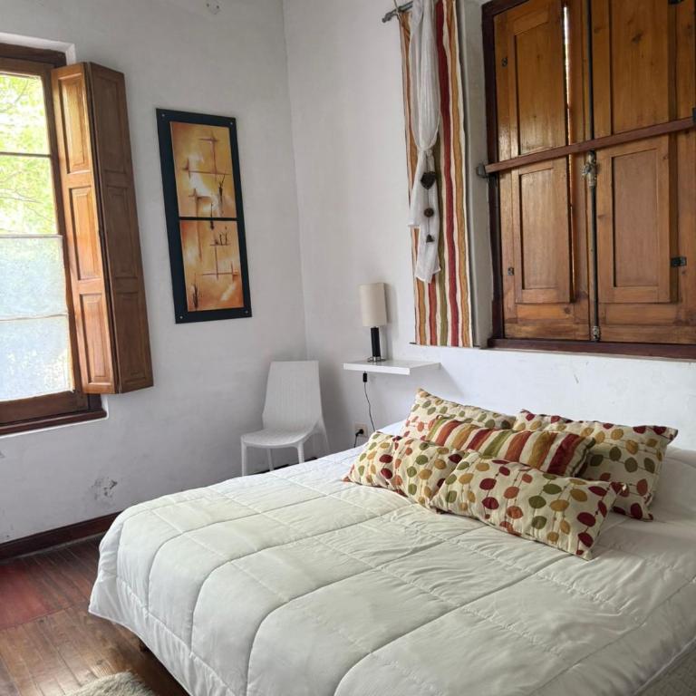 Casa Vieja Ideal for group enjoyment - Six-Bedroom House - 12